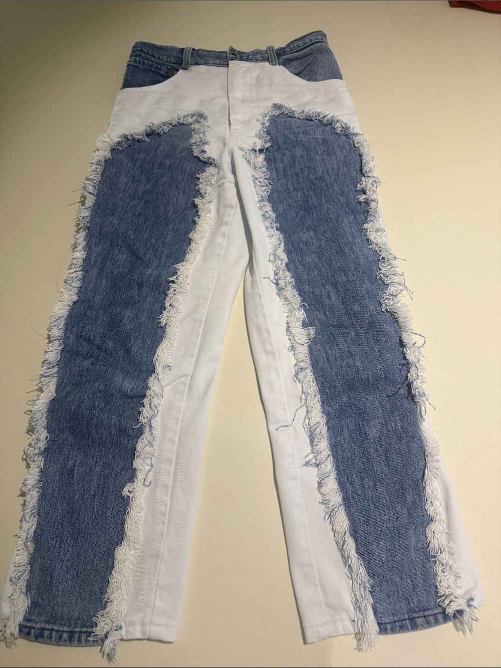 Two-Tone White & Blue Frayed Wide-Leg Jeans – Women's